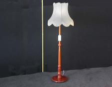 155  A0916  Wooden standard lamp and shade    
  $120