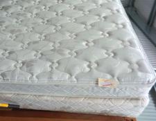 21    Queensize bed. Dunlop flip free pillow top innersprung mattress and padded matching base. Excellent as new condition.
THIS ITEM is SOLD 
If you are wanting a similar item, note the image number and use "Contact Us" link        $325